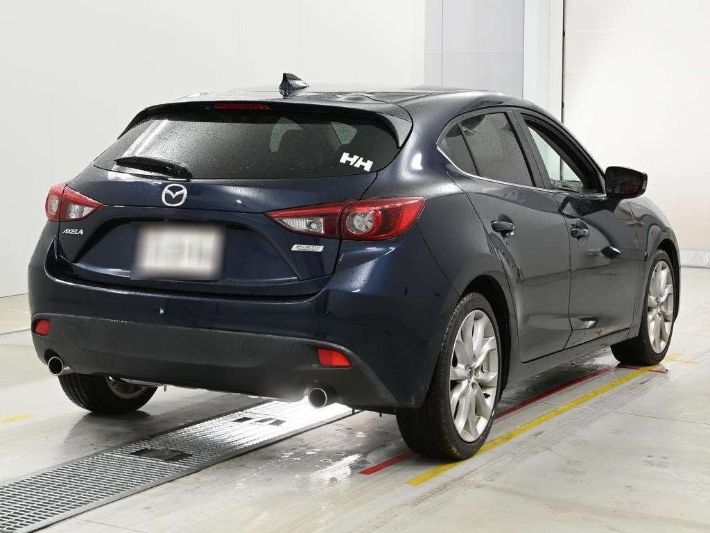 2015 Mazda Axela