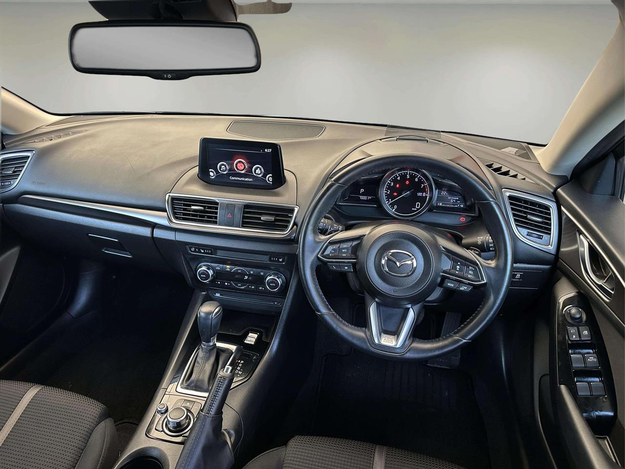 2016 Mazda Axela
