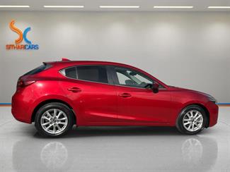 2016 Mazda Axela - Thumbnail