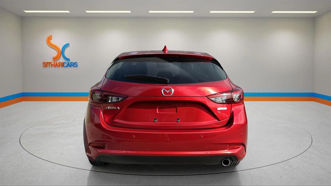 2016 Mazda Axela