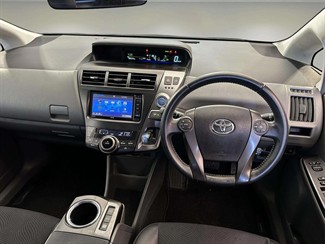 2014 Toyota Prius - Thumbnail