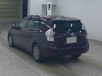 2014 Toyota Prius - Thumbnail