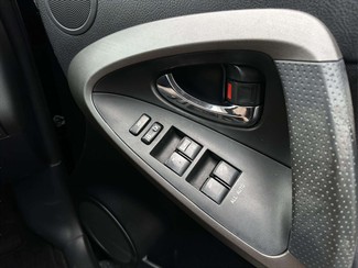 2009 Toyota VANGUARD - Thumbnail