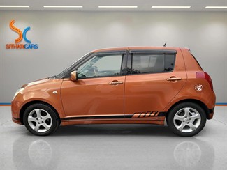 2005 Suzuki SWIFT - Thumbnail