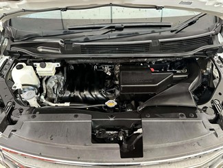 2015 Nissan Serena - Thumbnail