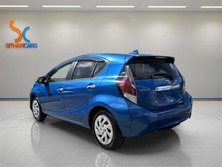 2016 Toyota AQUA - Thumbnail