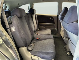 2010 Honda Stream - Thumbnail