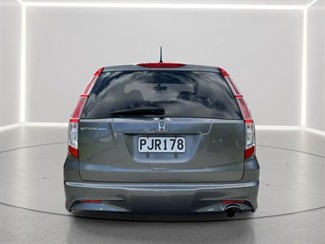 2010 Honda Stream - Thumbnail