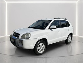 2009 Hyundai Tucson - Thumbnail