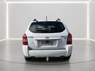 2009 Hyundai Tucson - Thumbnail
