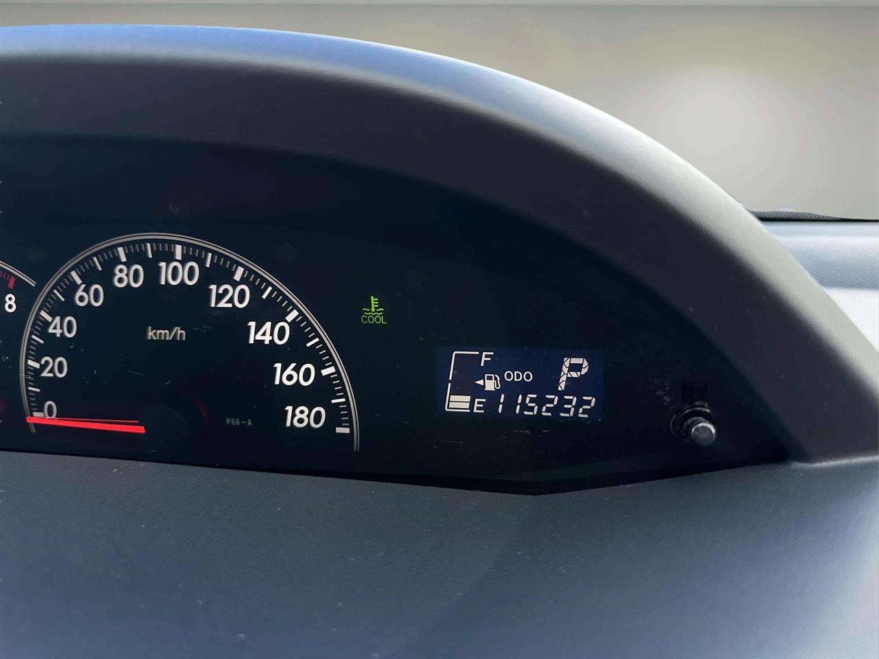 2005 Toyota Vitz