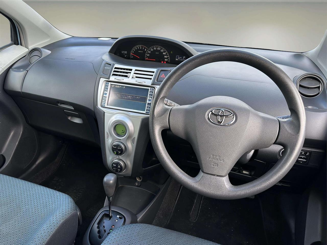 2005 Toyota Vitz