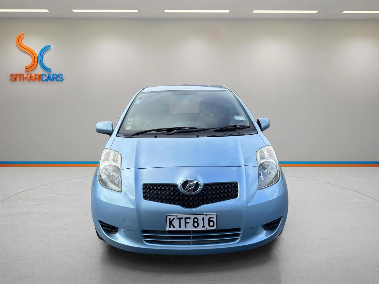 2005 Toyota Vitz