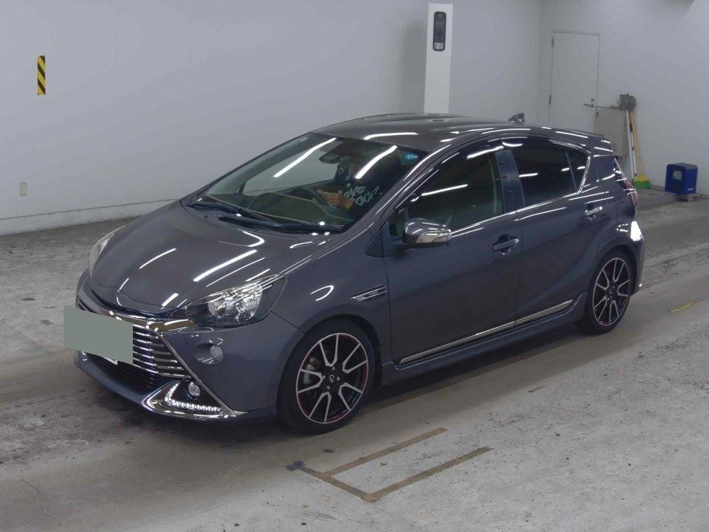 2016 Toyota AQUA