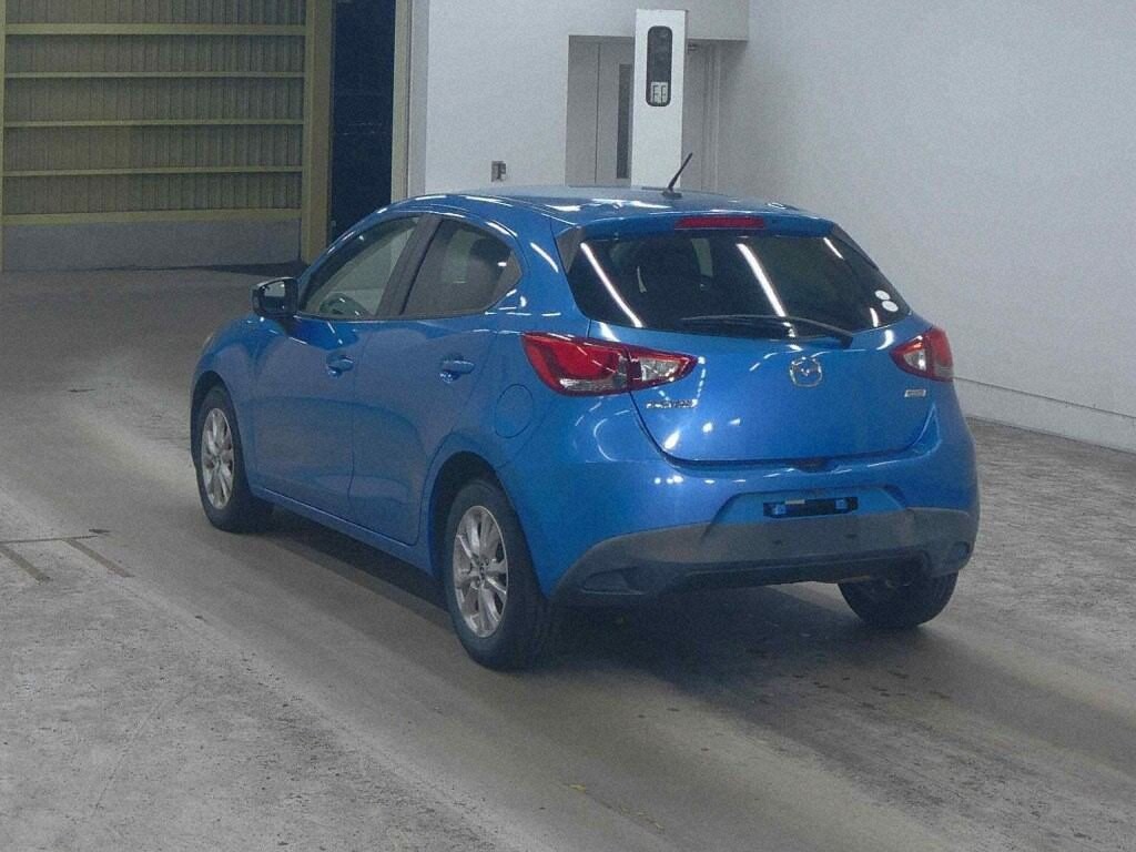 2015 Mazda Demio