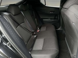 2017 Toyota C-HR - Thumbnail