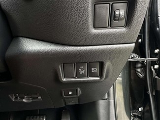 2017 Toyota C-HR - Thumbnail