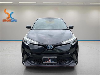 2017 Toyota C-HR - Thumbnail