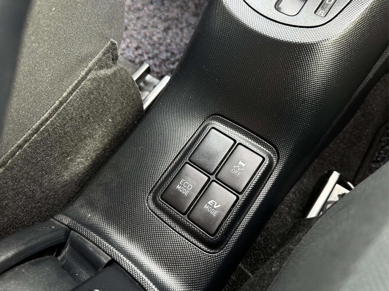 2015 Toyota AQUA