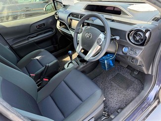 2015 Toyota AQUA - Thumbnail