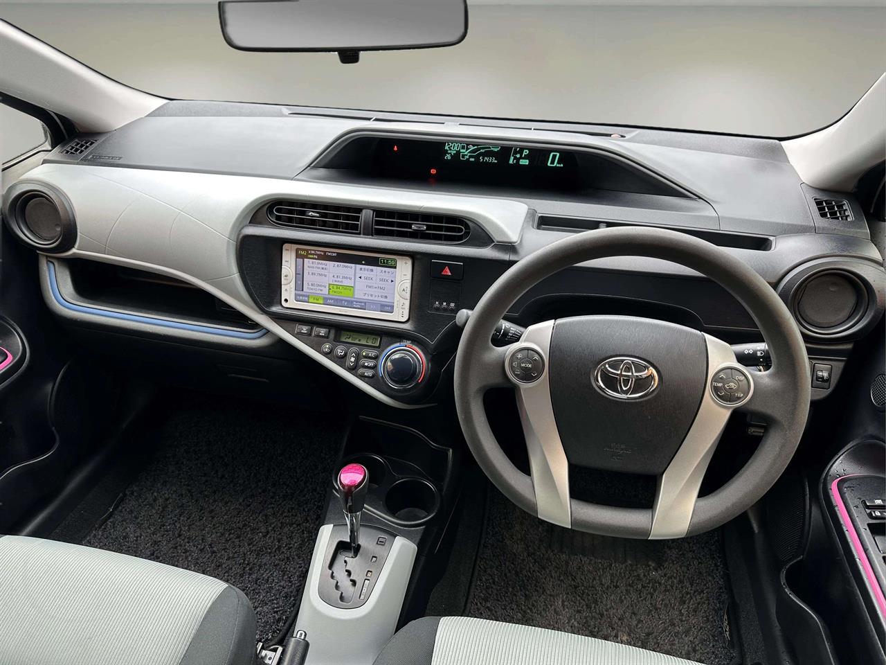 2013 Toyota AQUA