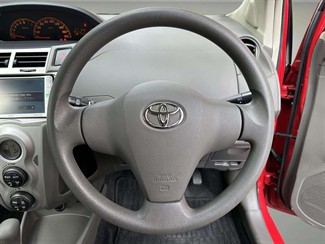 2008 Toyota Vitz - Thumbnail