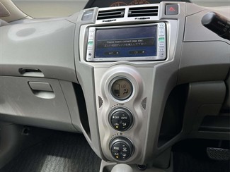2008 Toyota Vitz - Thumbnail