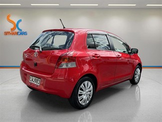 2008 Toyota Vitz - Thumbnail