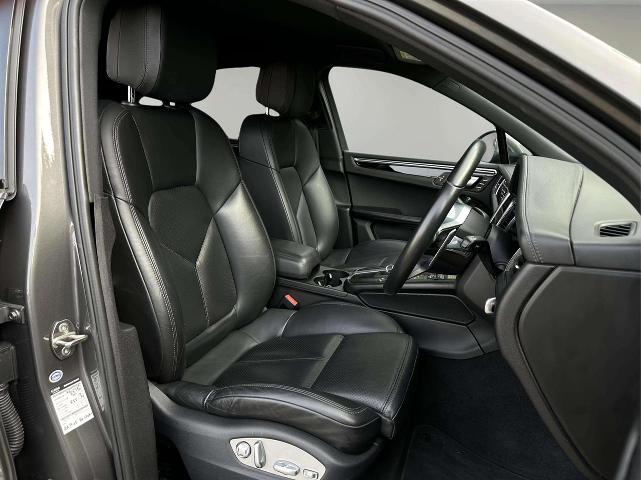 2015 Porsche Macan