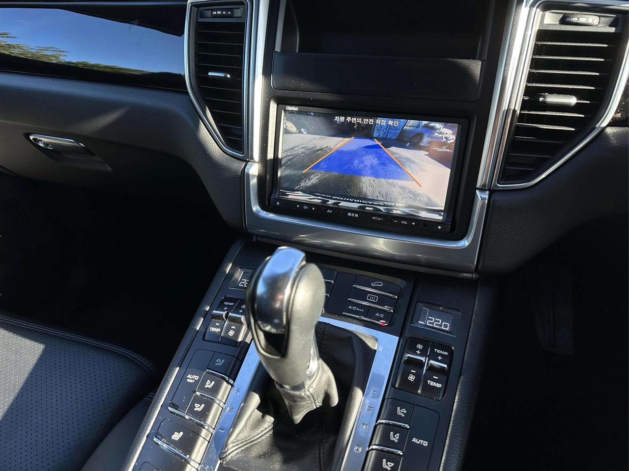2015 Porsche Macan