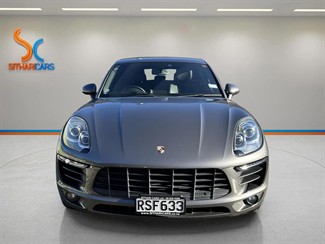2015 Porsche Macan - Thumbnail