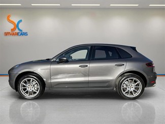 2015 Porsche Macan - Thumbnail