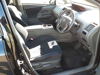 2014 Toyota Prius - Thumbnail