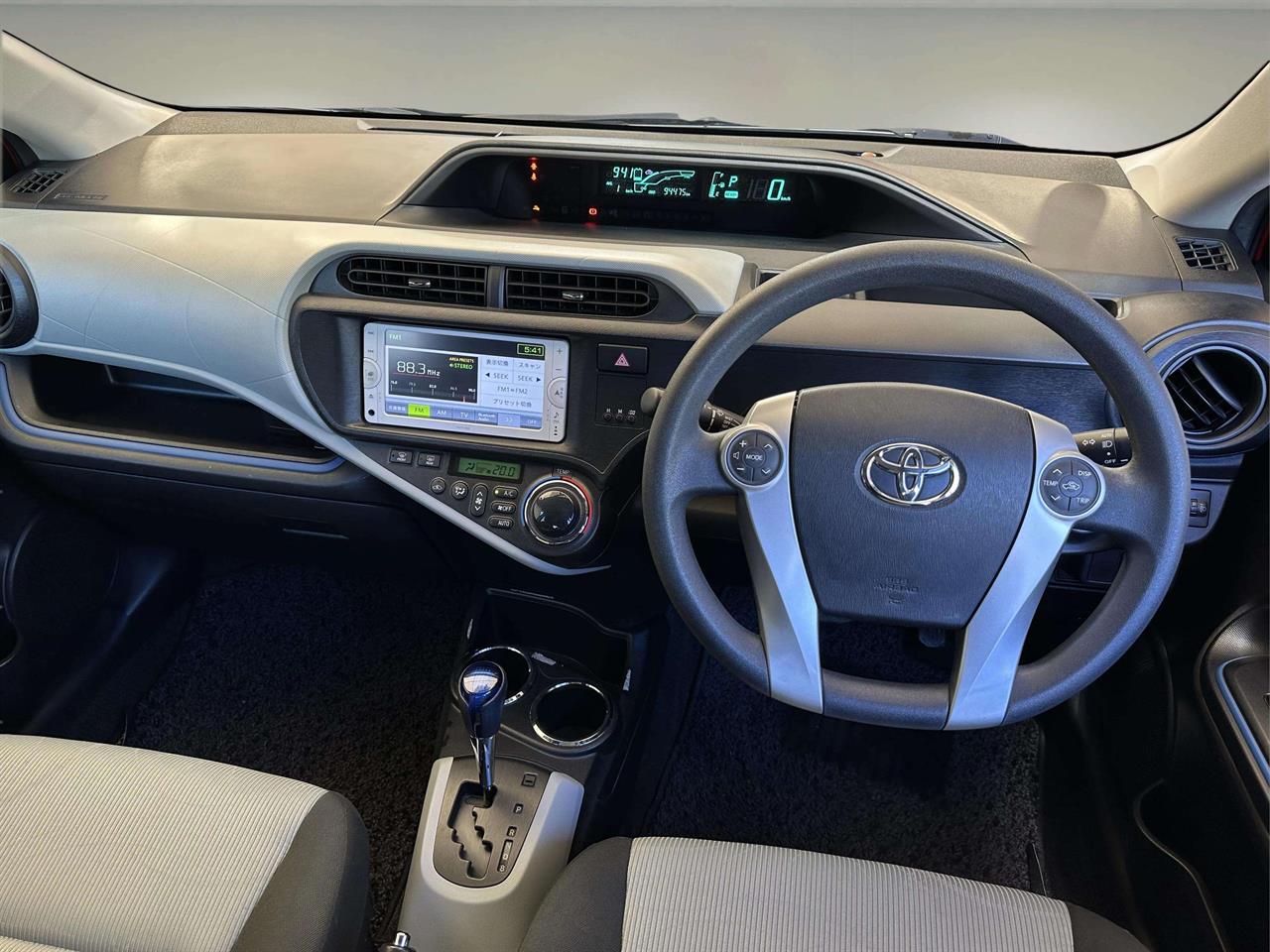 2013 Toyota AQUA
