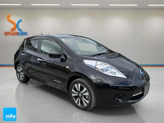 2017 Nissan Leaf - Thumbnail