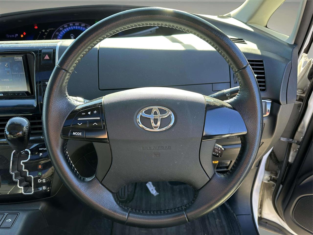 2013 Toyota Estima
