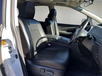 2013 Toyota Estima - Thumbnail