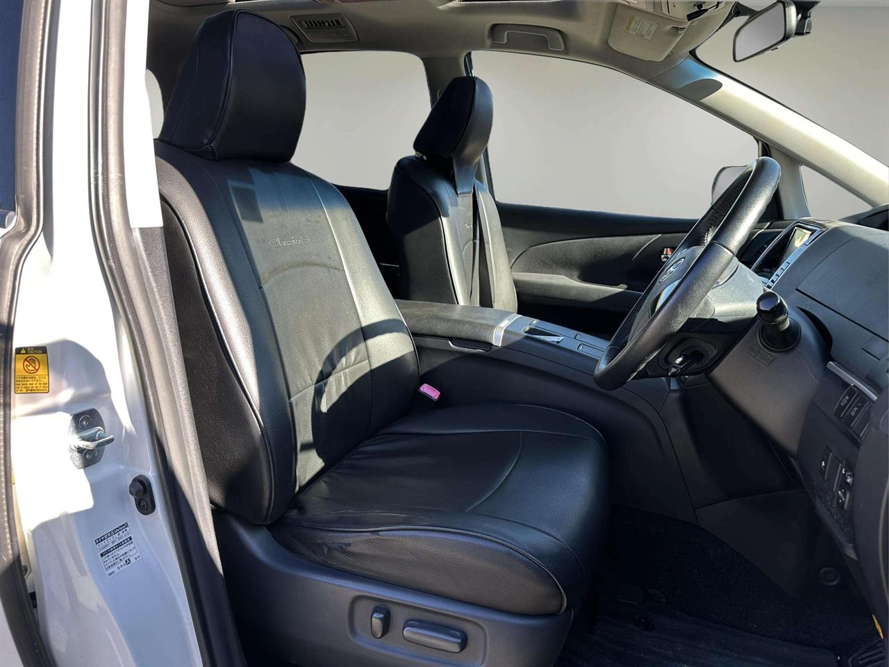 2013 Toyota Estima