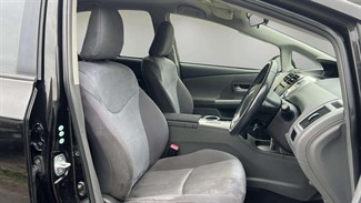 2012 Toyota Prius - Thumbnail