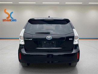 2012 Toyota Prius - Thumbnail