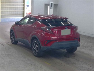 2017 Toyota C-HR - Thumbnail