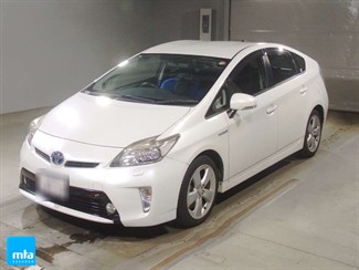 2014 Toyota Prius - Thumbnail