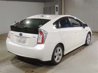 2014 Toyota Prius - Thumbnail