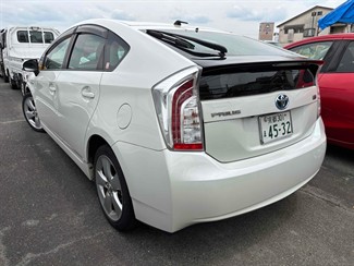 2014 Toyota Prius - Thumbnail