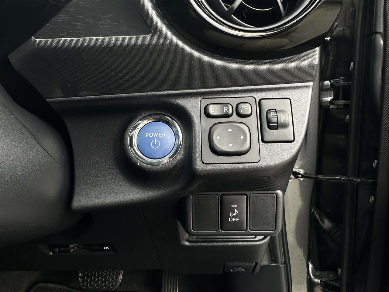 2015 Toyota AQUA