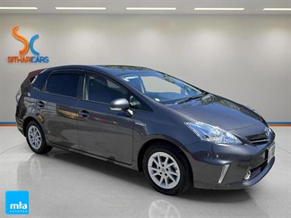 2014 Toyota Prius - Thumbnail