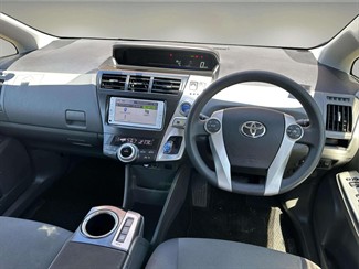 2014 Toyota Prius - Thumbnail
