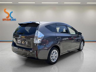 2014 Toyota Prius - Thumbnail