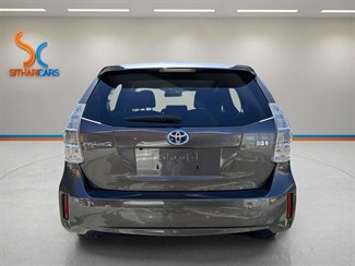 2014 Toyota Prius - Thumbnail
