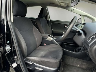2015 Toyota Prius - Thumbnail